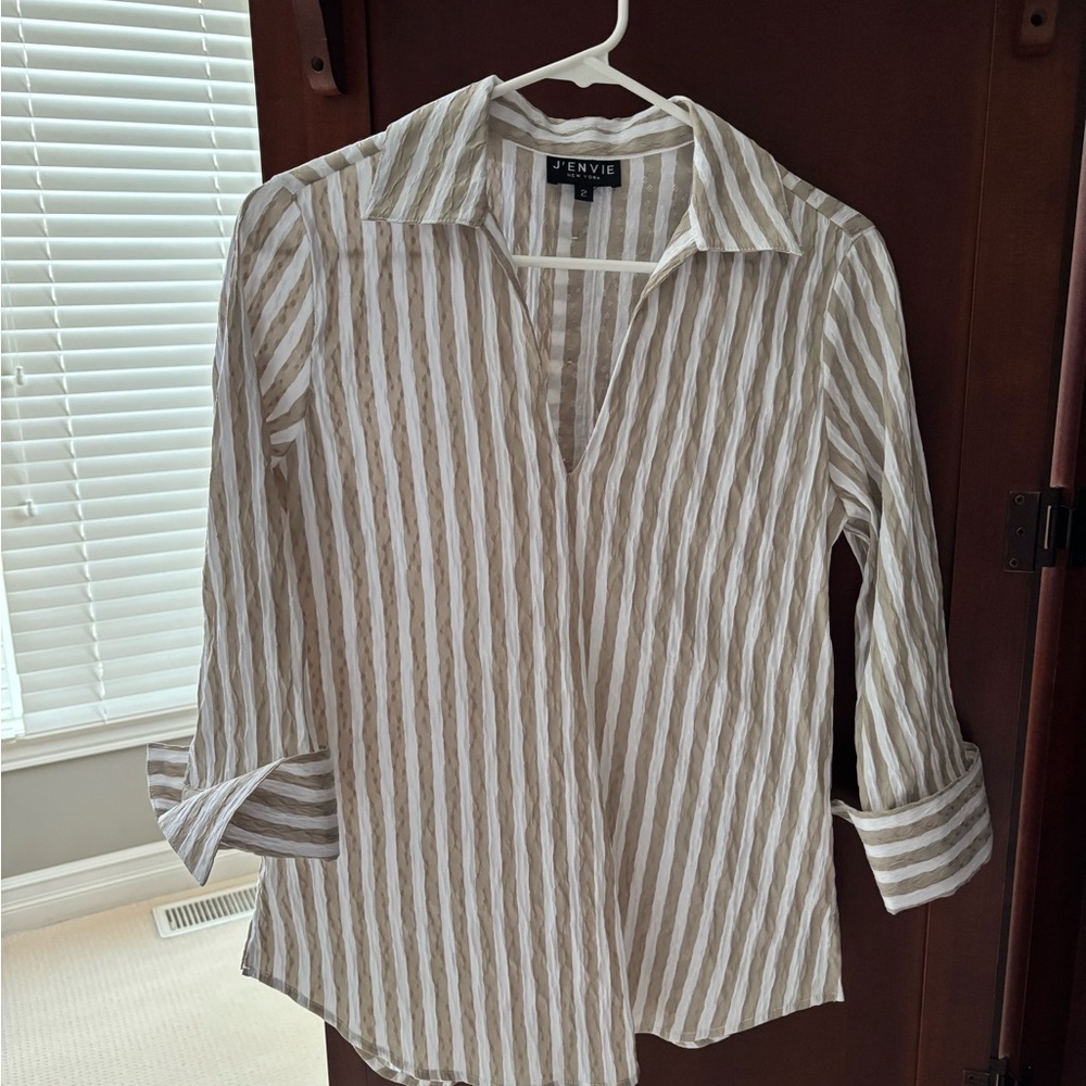 Women's Striped Tan and White V-neck Pullover Top